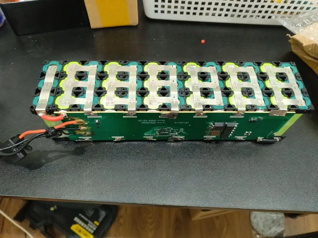 Giải Pháp Nâng Cấp Pin Xe Điện Gấp Gọn: Khối Pin Lithium 13S-3P 48V-15Ah Bằng Cell SunPower 21700